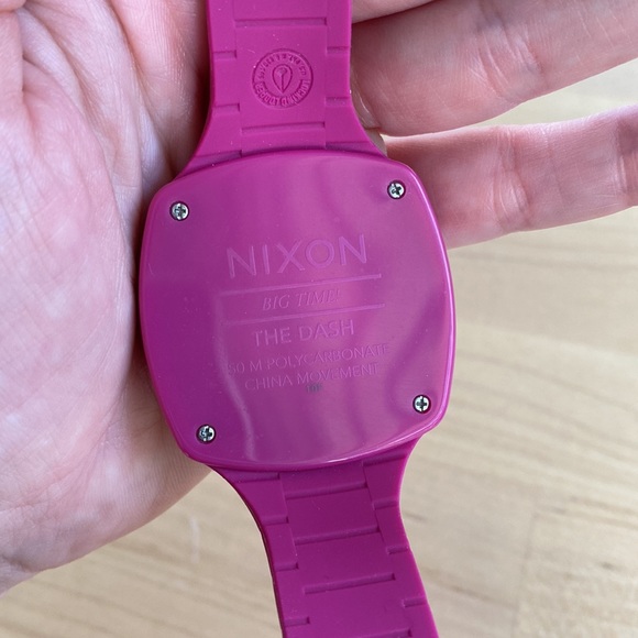 Nixon ‘The Dash’ pink watch. Used in good condition. No battery/box. - Picture 4 of 5